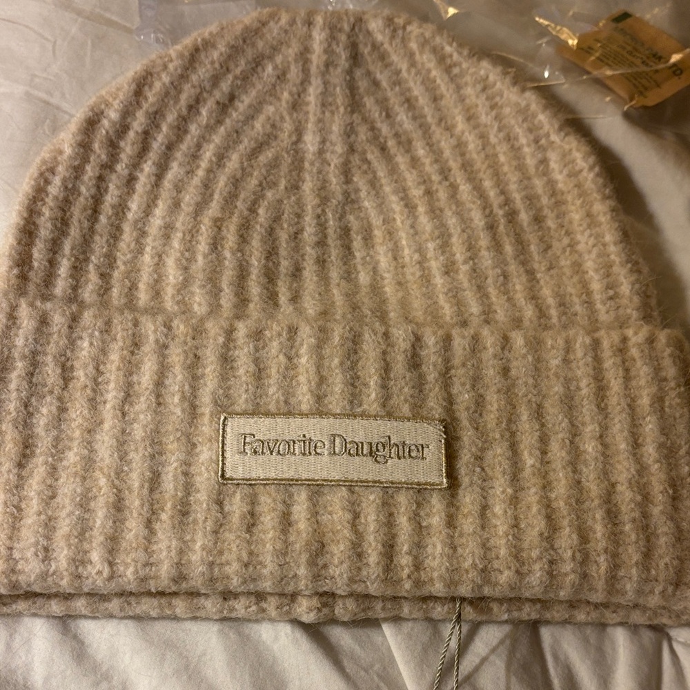 Favorite Daughter Cream Ribbed Beanie